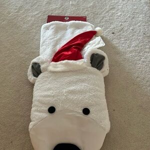 Polar bear tree skirt
